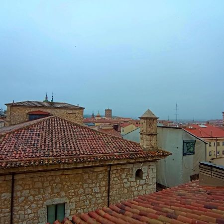 Apartamento 3 Habitaciones En El Centro De Teruel Eksteriør billede