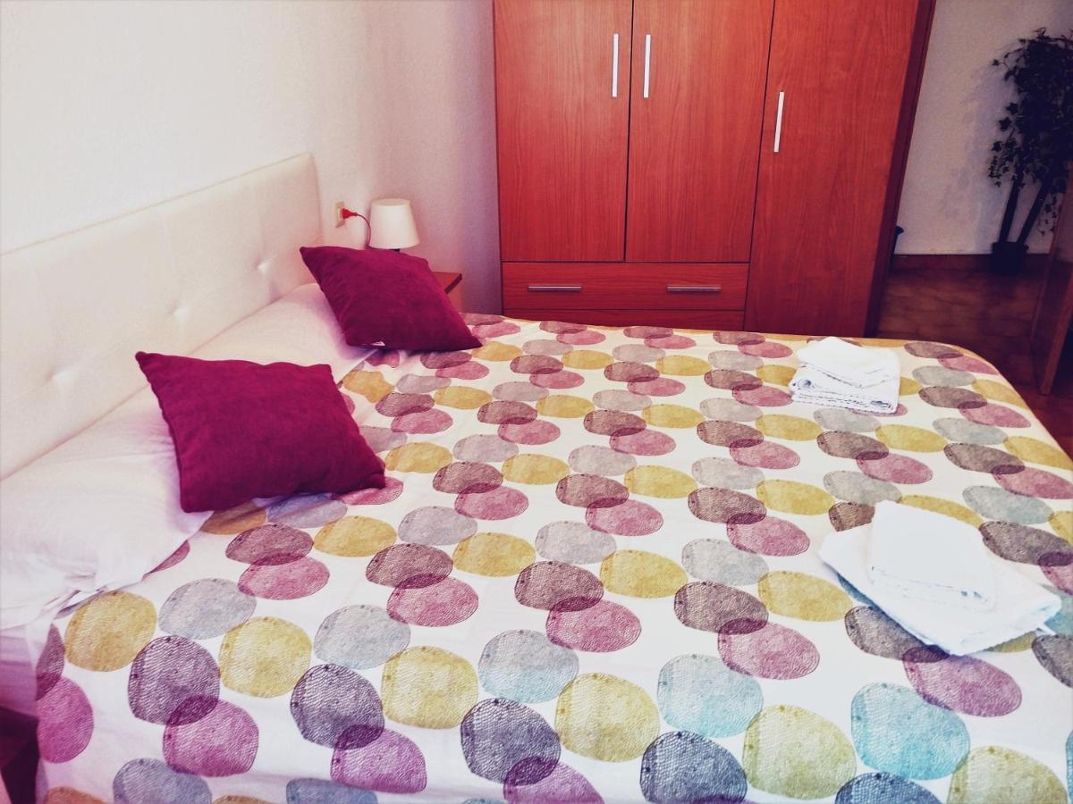Apartamento 3 Habitaciones En El Centro De Teruel Eksteriør billede