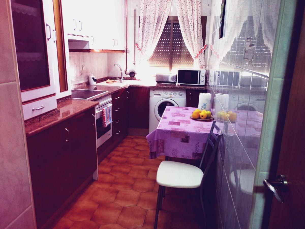 Apartamento 3 Habitaciones En El Centro De Teruel Eksteriør billede